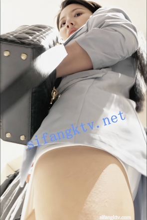 【mccd001】国庆巨献——极品巨乳少妇包臀裙无内逛街